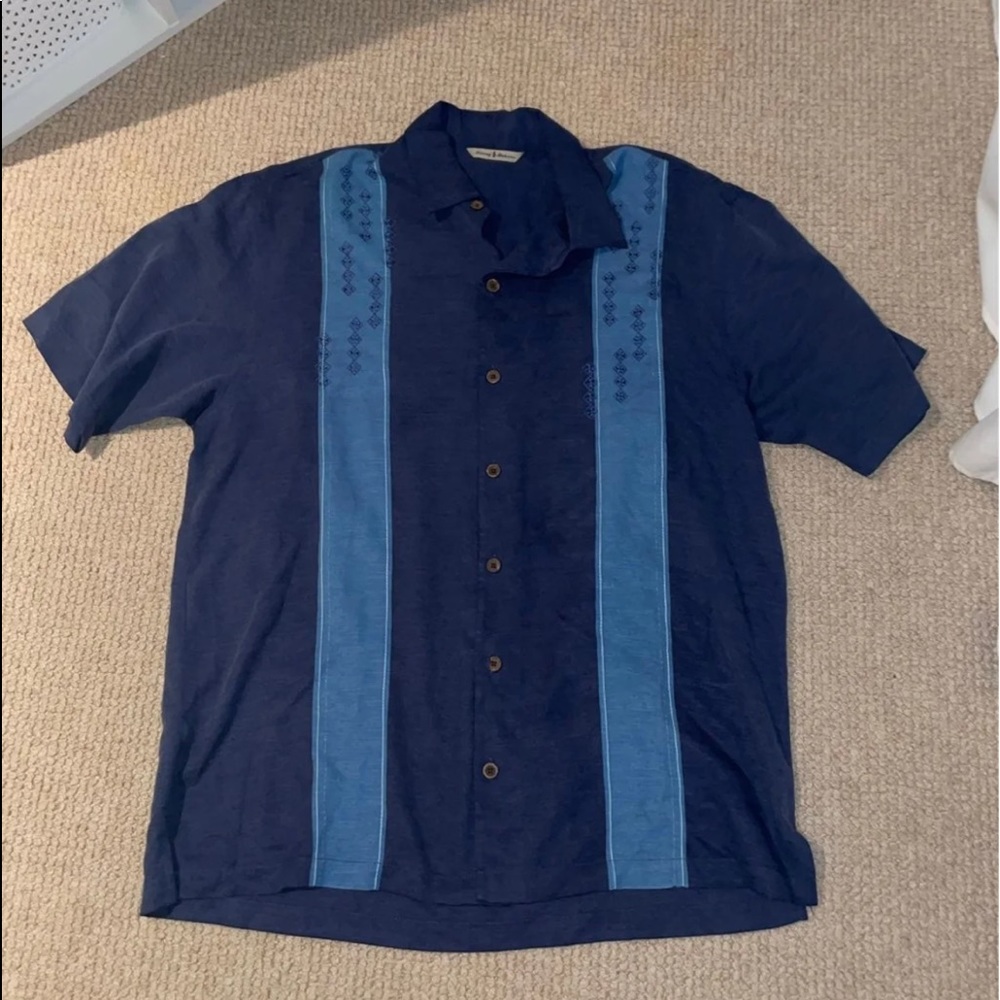 Tommy Bahama Mens Hawaiian Blue Shirt 100% silk